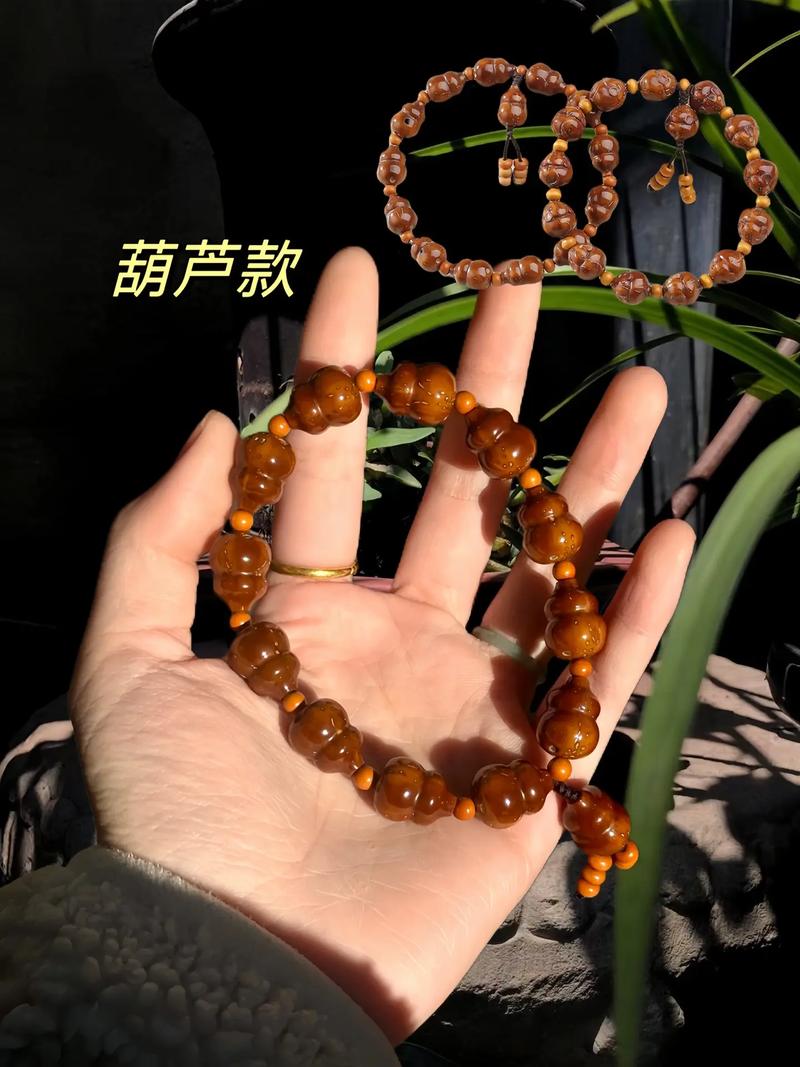 属鼠的人蕞适合佩戴哪三个手串呢？