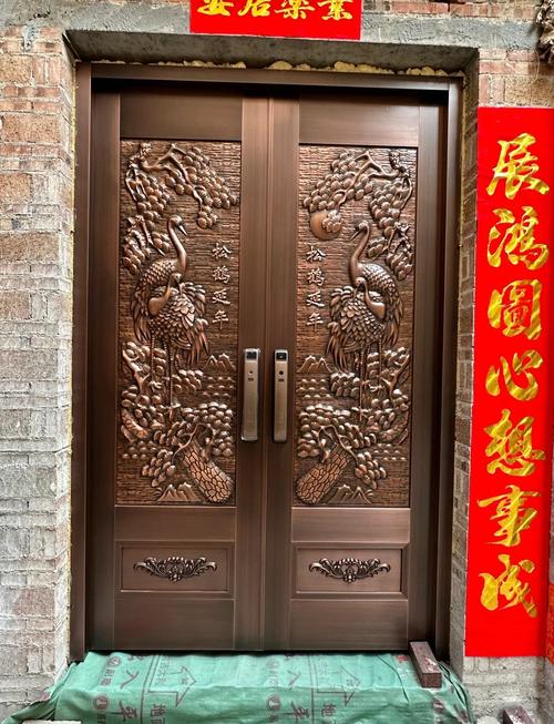铜门内外开的风水差异大吗？