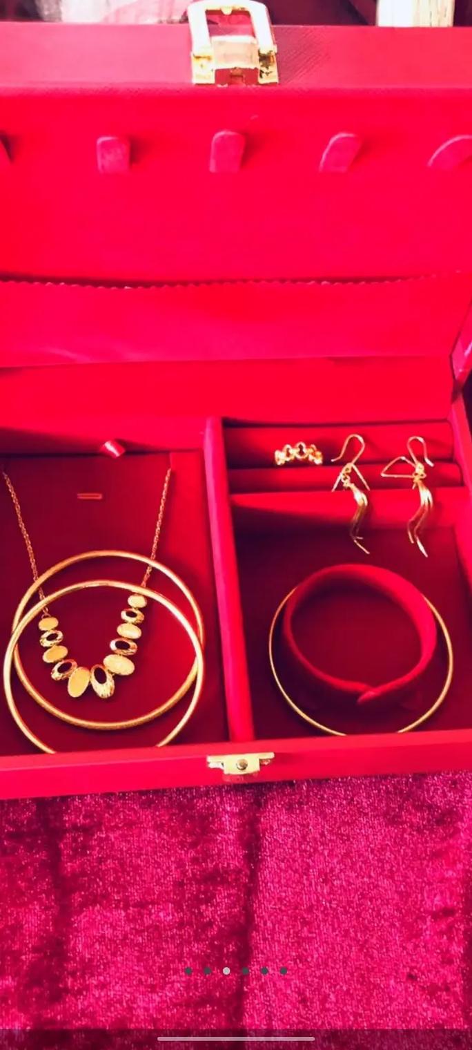 2026年4月20日农历三月初四下聘礼合适吗，这一天可依举行聘礼仪式吗？