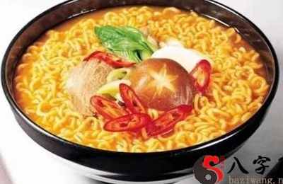 梦见吃干脆面
