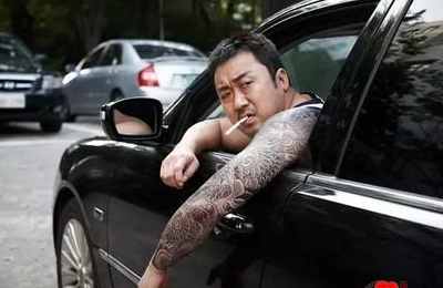 梦见陌生人打架
