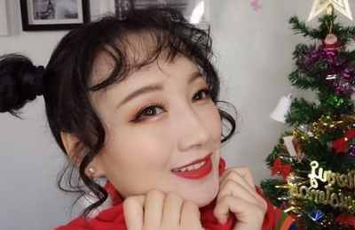 梦见过年化妆