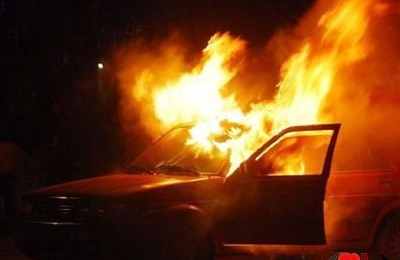 梦见自己的车着火了