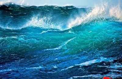 梦见波涛汹涌的大水