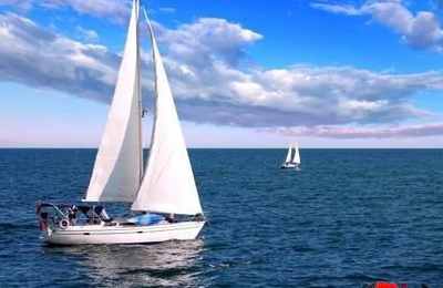 梦见开船在海上